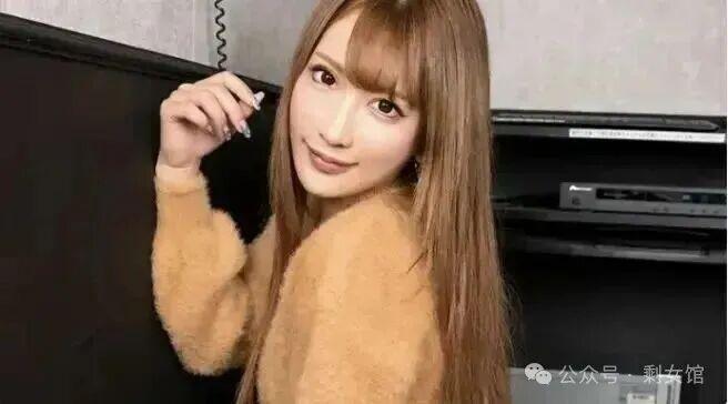 纸月亮